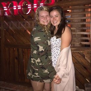 Camo jacket. very thin. not a jacket for the cold